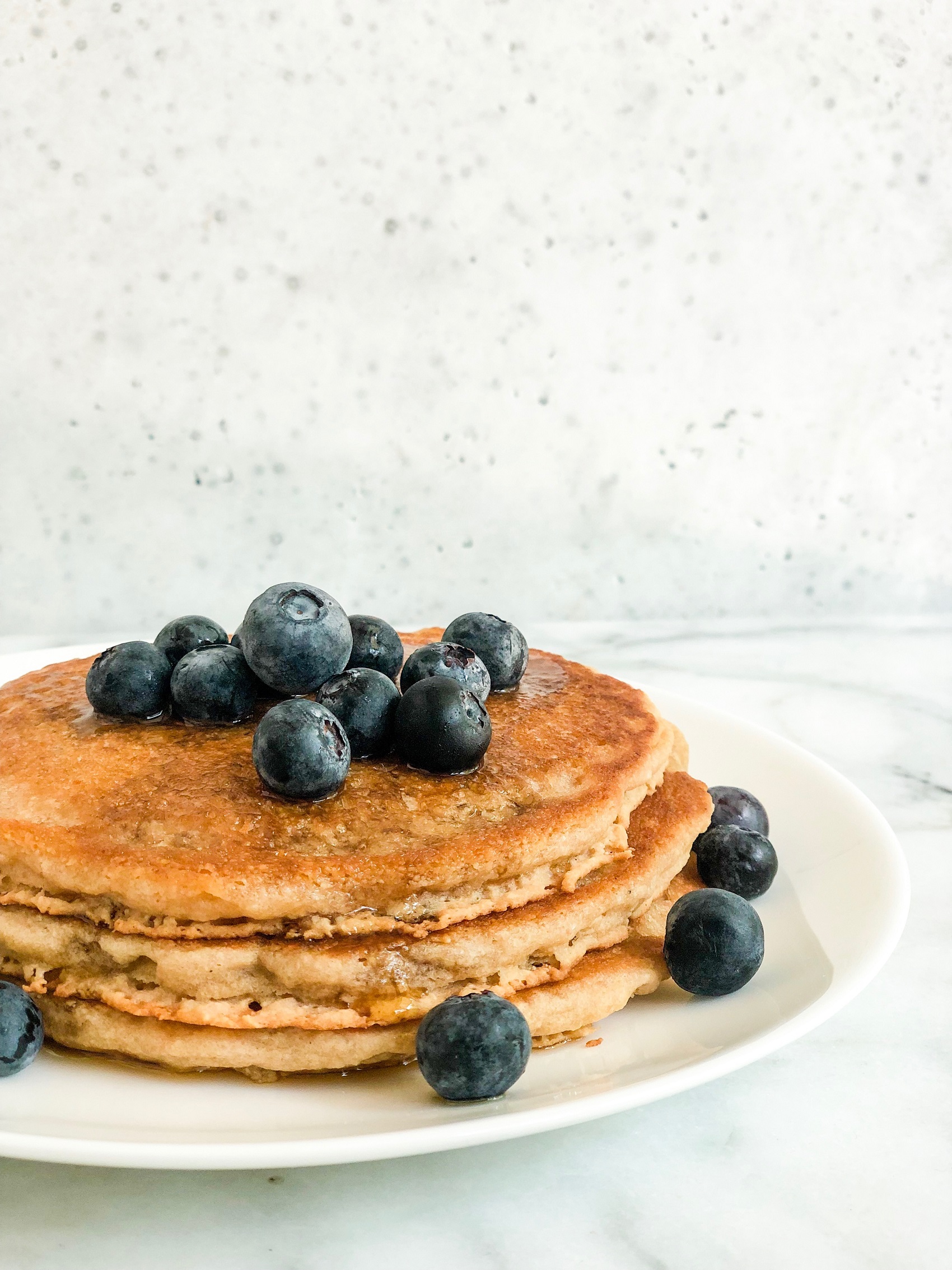 Fluffy Banana Oat Blueberry Pancakes | Living Well With Nic