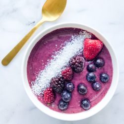 Triple Berry Ginger Smoothie | Living Well With Nic