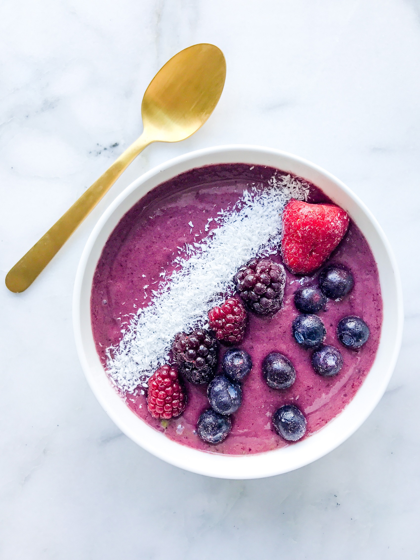 Triple Berry Ginger Smoothie | Living Well With Nic