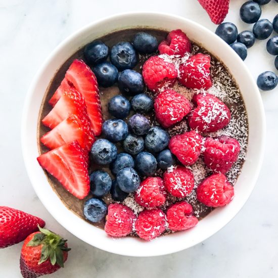 Berry Acai Bowl - Living Well With Nic