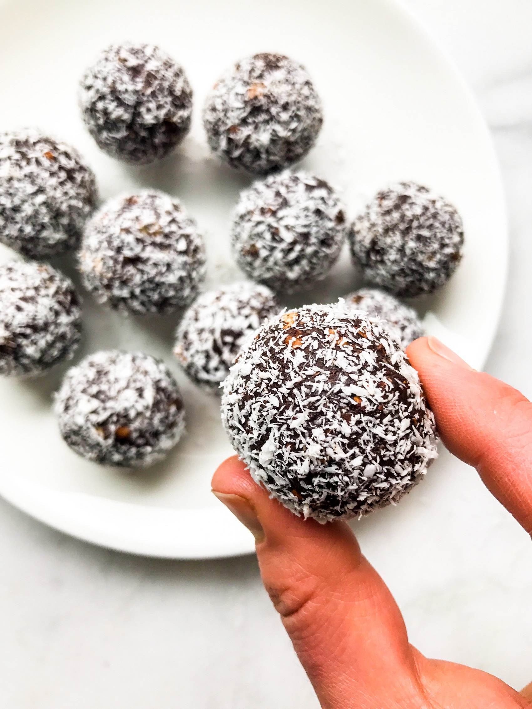 Vegan Cacao Truffles | Living Well With Nic