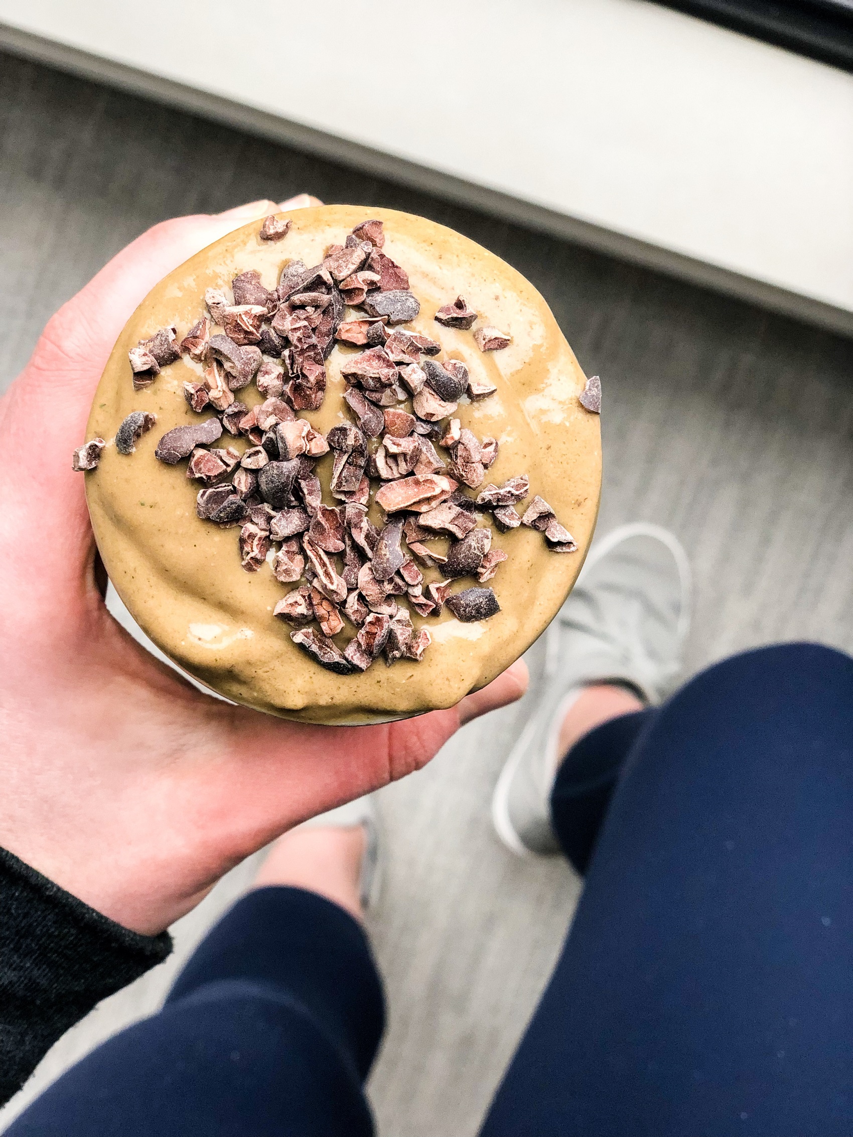 Mint Chocolate Chip Protein Smoothie | Living Well With Nic