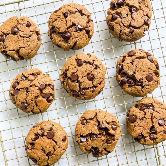 Healthy Pumpkin Chocolate Chip Cookies