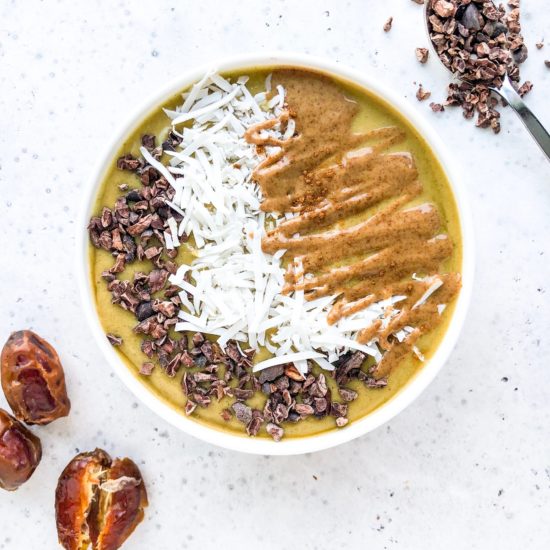 Vanilla Date Smoothie Bowl | Living Well With Nic