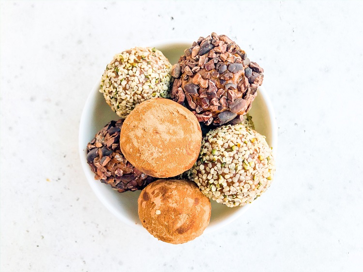 Raw Vegan Chocolate Truffles | Living Well With Nic