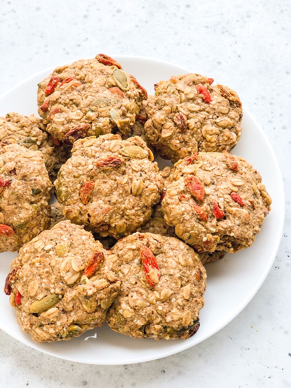 Superfood Breakfast Cookies | Living Well With Nic