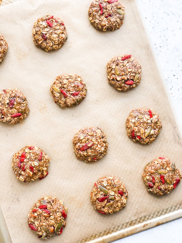 Superfood Breakfast Cookies | Living Well With Nic