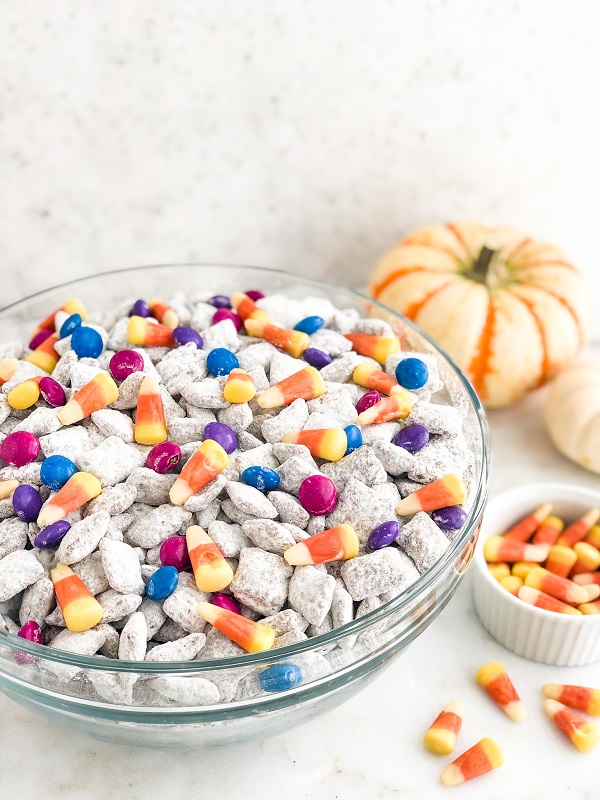 Halloween Puppy Chow | Living Well With Nic